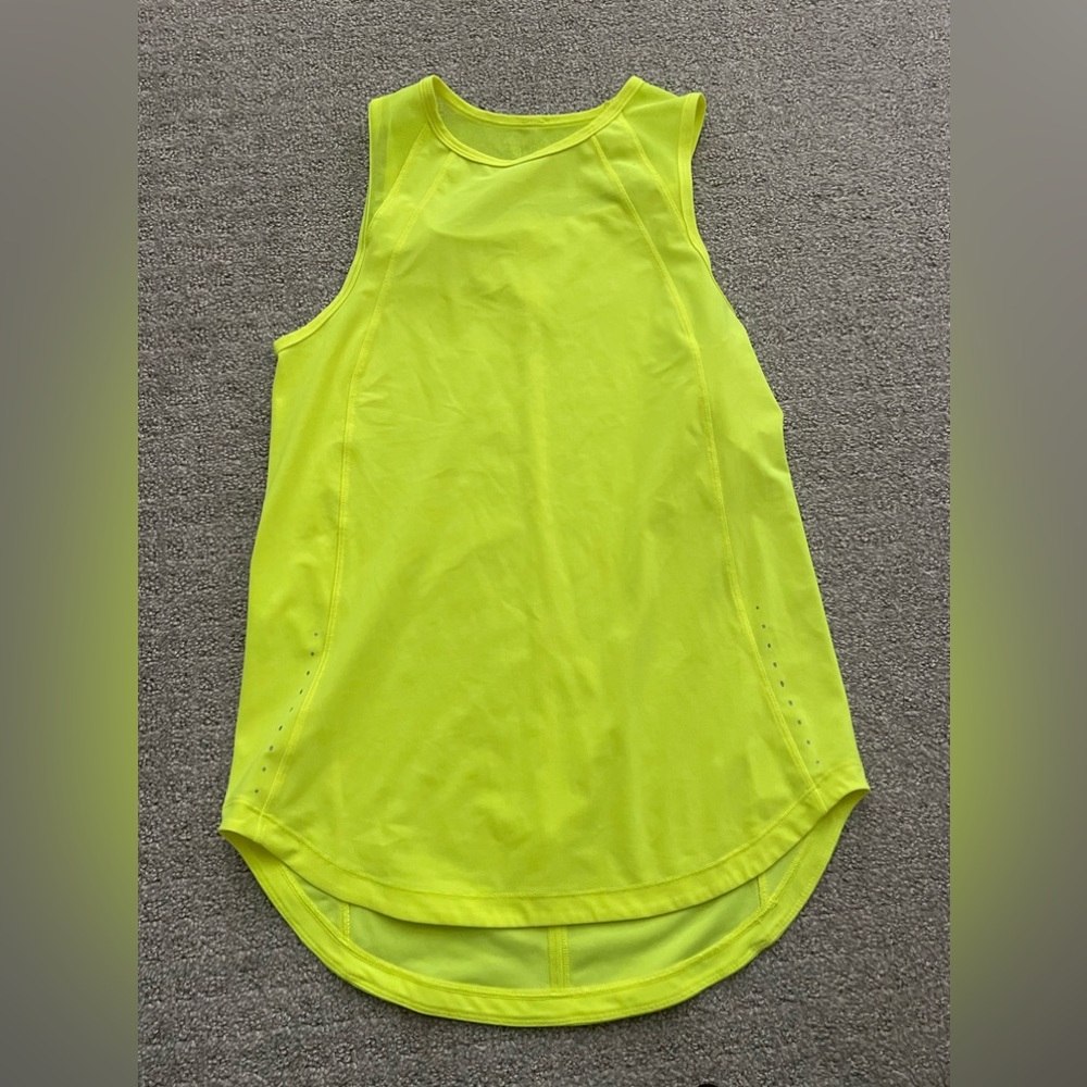 New- Lululemon Neon Run Sculpt Tank